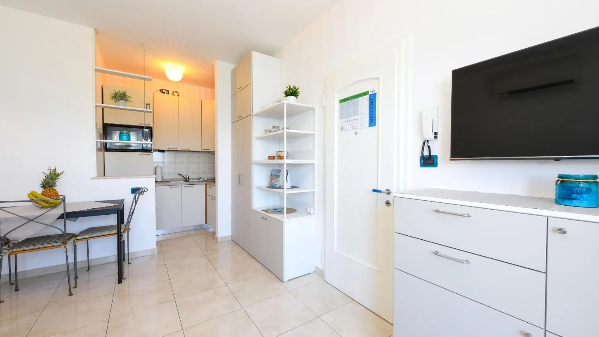 Apartment Mgh Lakefront Dream Peschiera Peschiera del Garda Italy